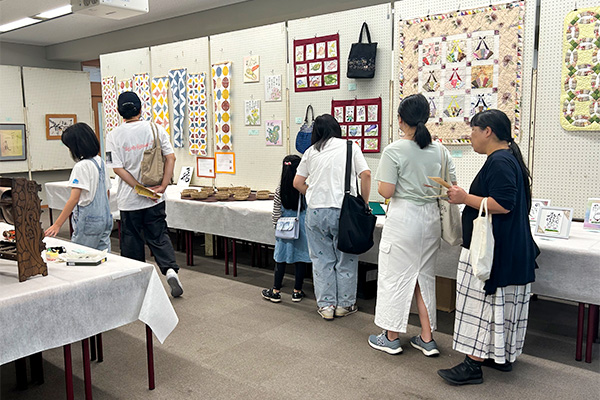 大学文化祭鳴松会作品展